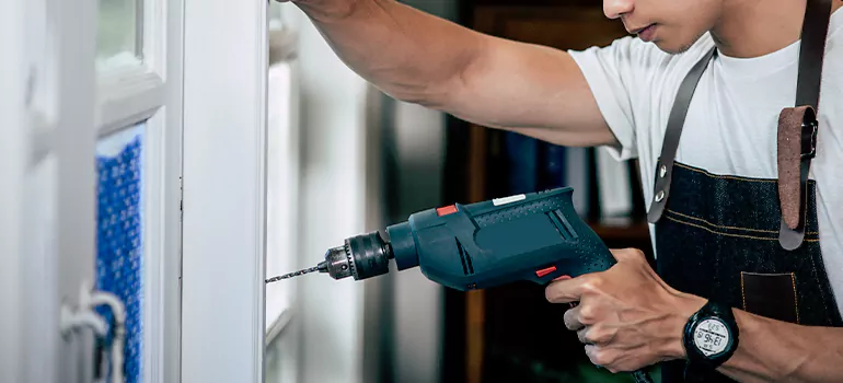 Residential Exterior Window Finishing in Southchase, FL