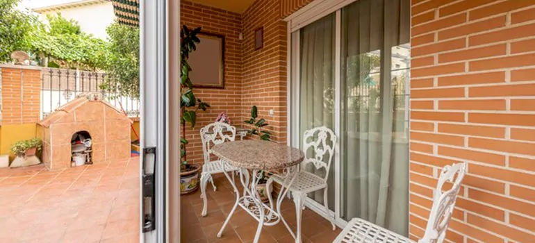 Adding Porch Enclosures To Your Home in Southchase, FL