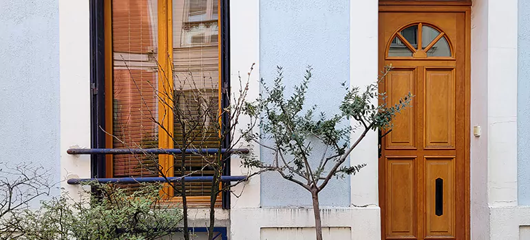 Residential Garage Doors Near Me in Southchase, FL