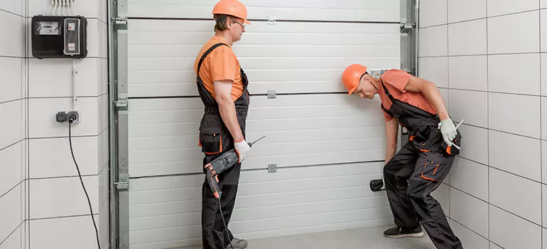 Secure Garage Door Repair in Southchase, FL