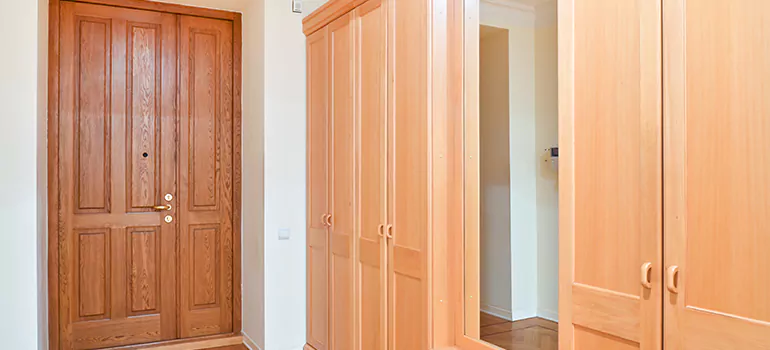 Prehung Wood Interior Doors in Southchase, FL